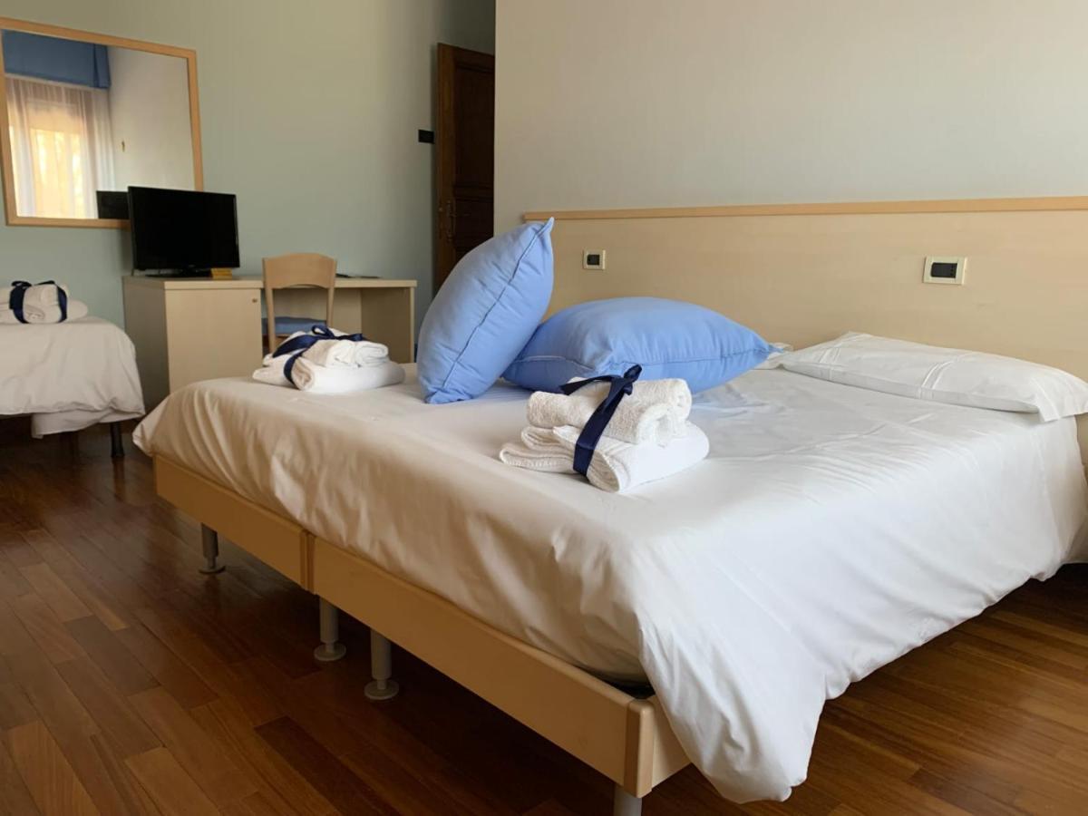 ルッカ Al Borgo Bed & Breakfast エクステリア 写真