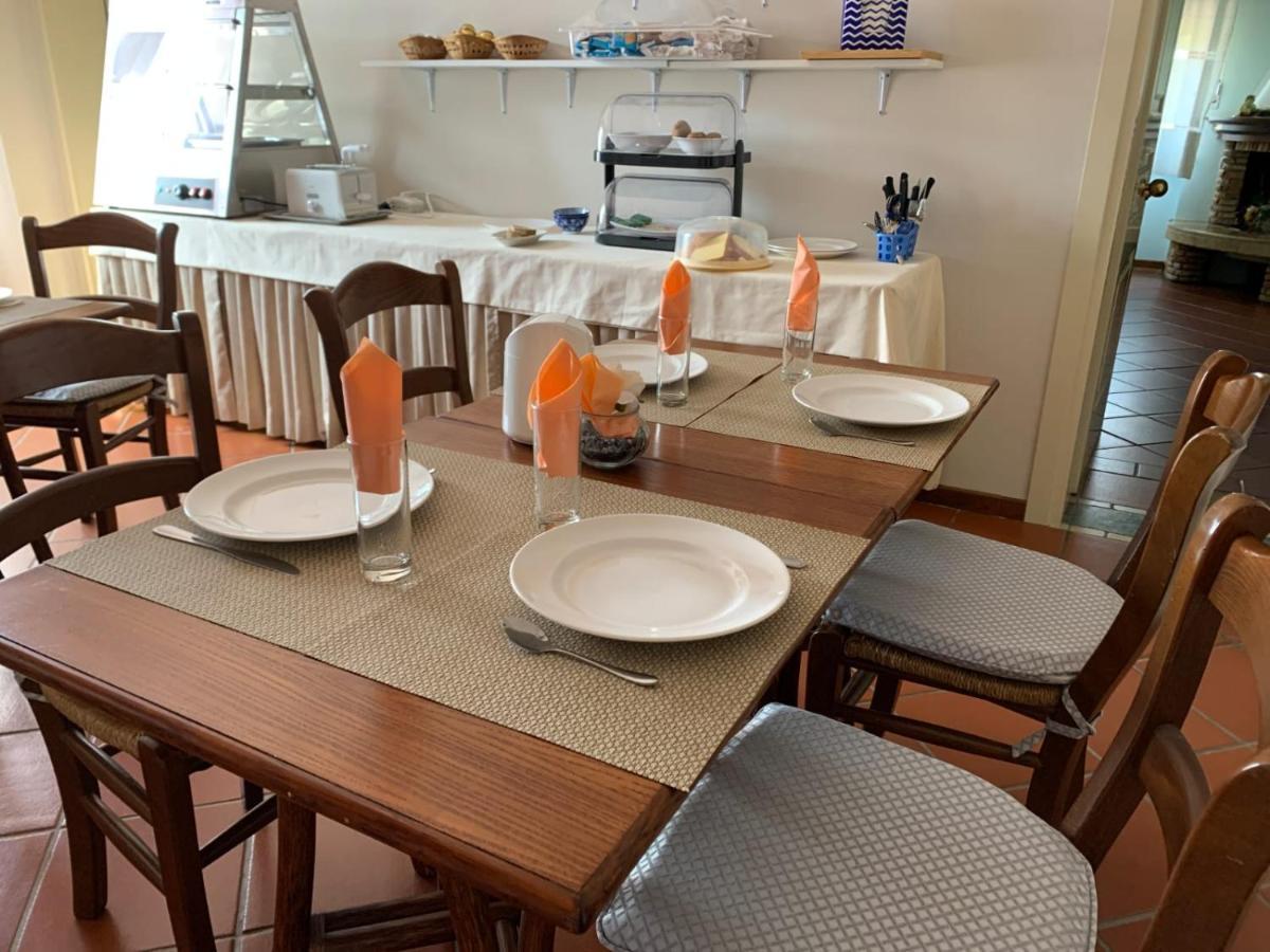ルッカ Al Borgo Bed & Breakfast エクステリア 写真