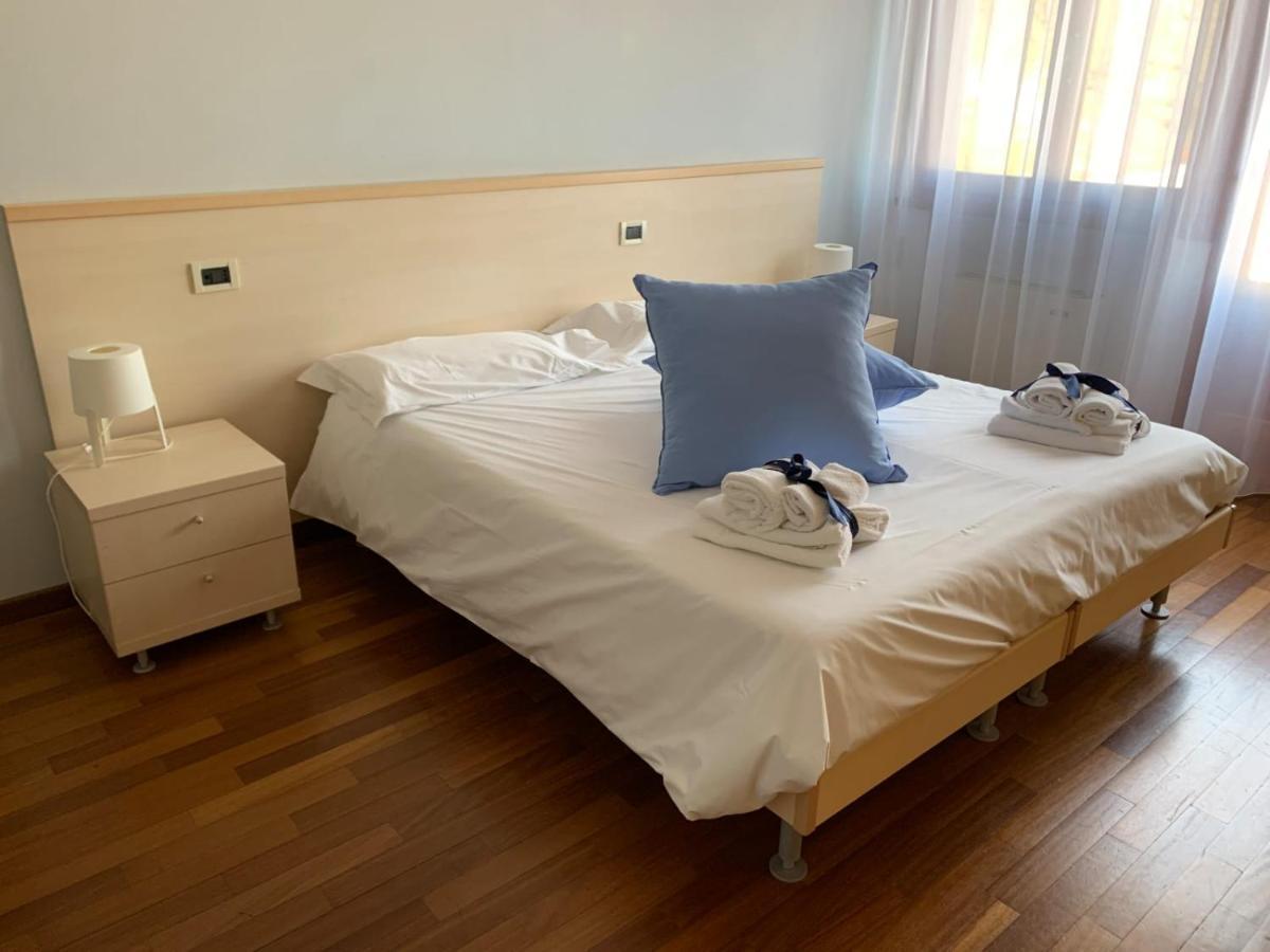 ルッカ Al Borgo Bed & Breakfast エクステリア 写真