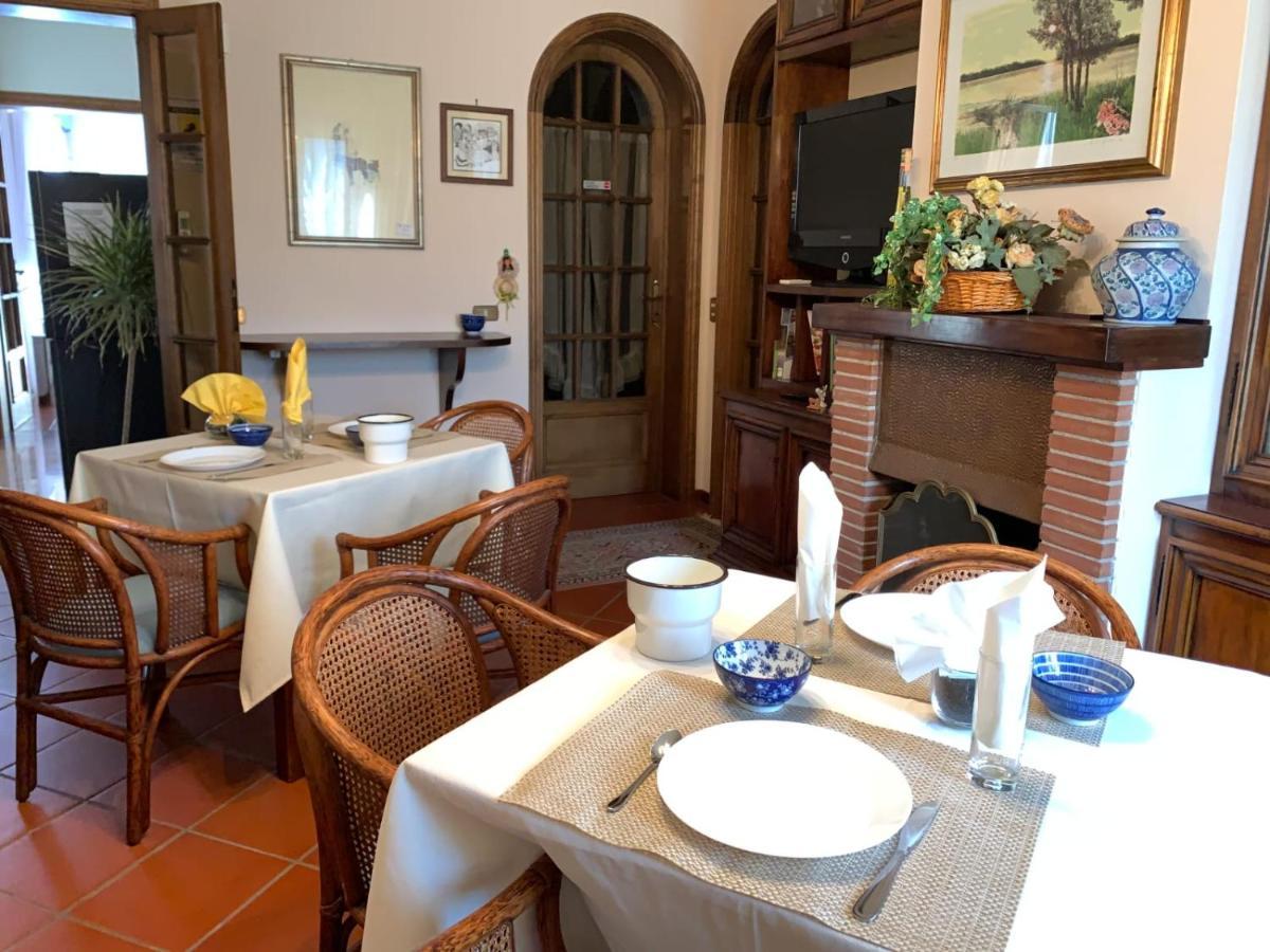 ルッカ Al Borgo Bed & Breakfast エクステリア 写真