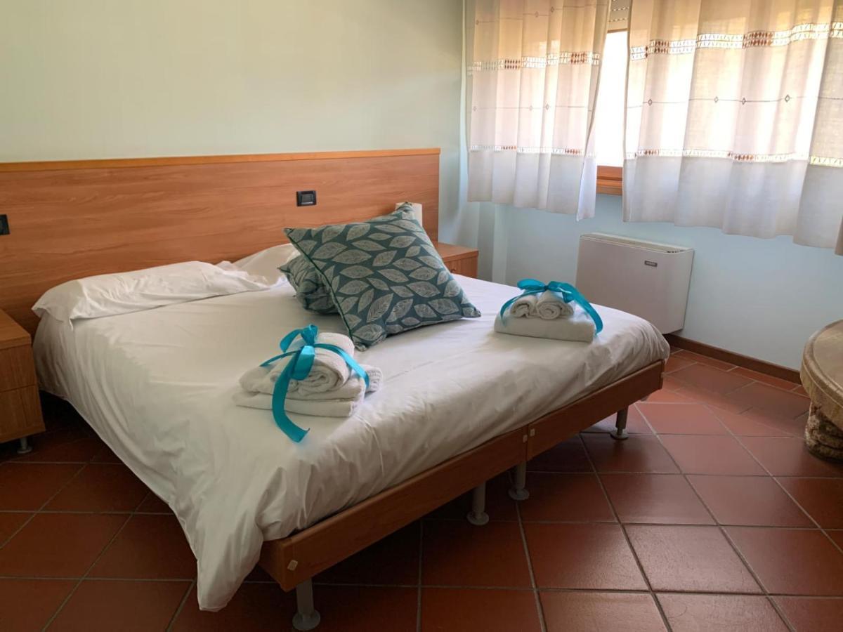 ルッカ Al Borgo Bed & Breakfast エクステリア 写真