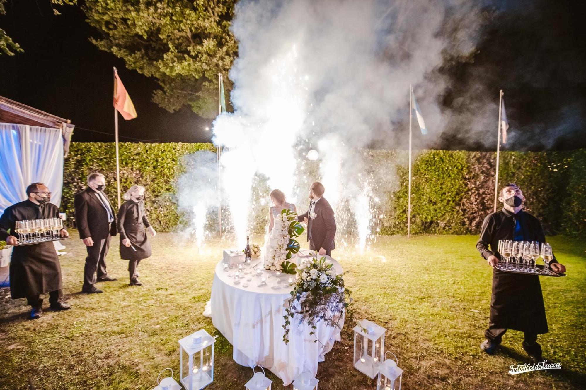 ルッカ Al Borgo Bed & Breakfast エクステリア 写真
